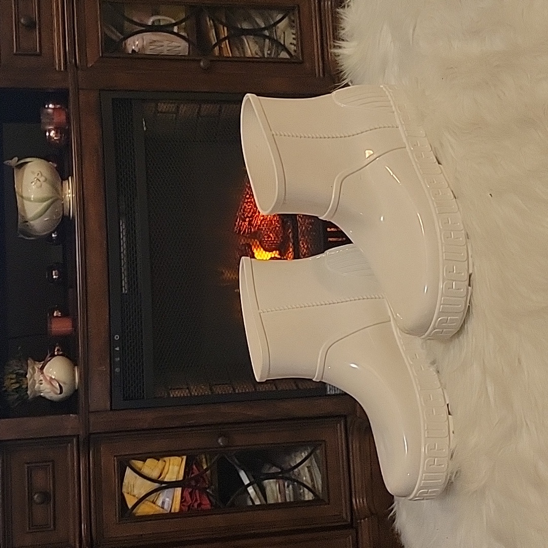Brand New And Comfortable
